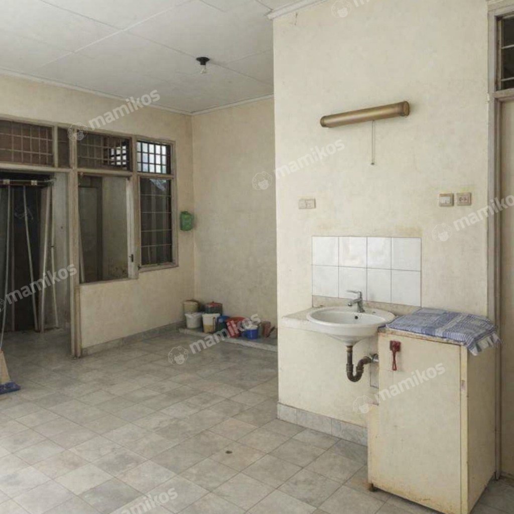 Rumah Sertifikat SHM 4 Kamar Tidur 4 Kamar Mandi Kalideres Jakarta Barat - Photo 5