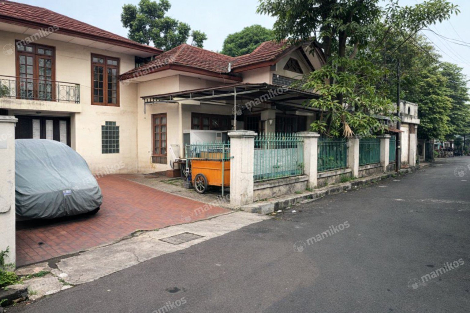 Rumah 14 Kamar Tidur 5 Kamar Mandi 2 Lantai Rawamangun Jakarta Timur
