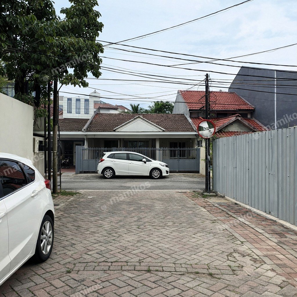 Rumah Sertifikat SHM 3 Kamar Tidur 2 Kamar Mandi Citra Garden Jakarta Barat - Photo 4