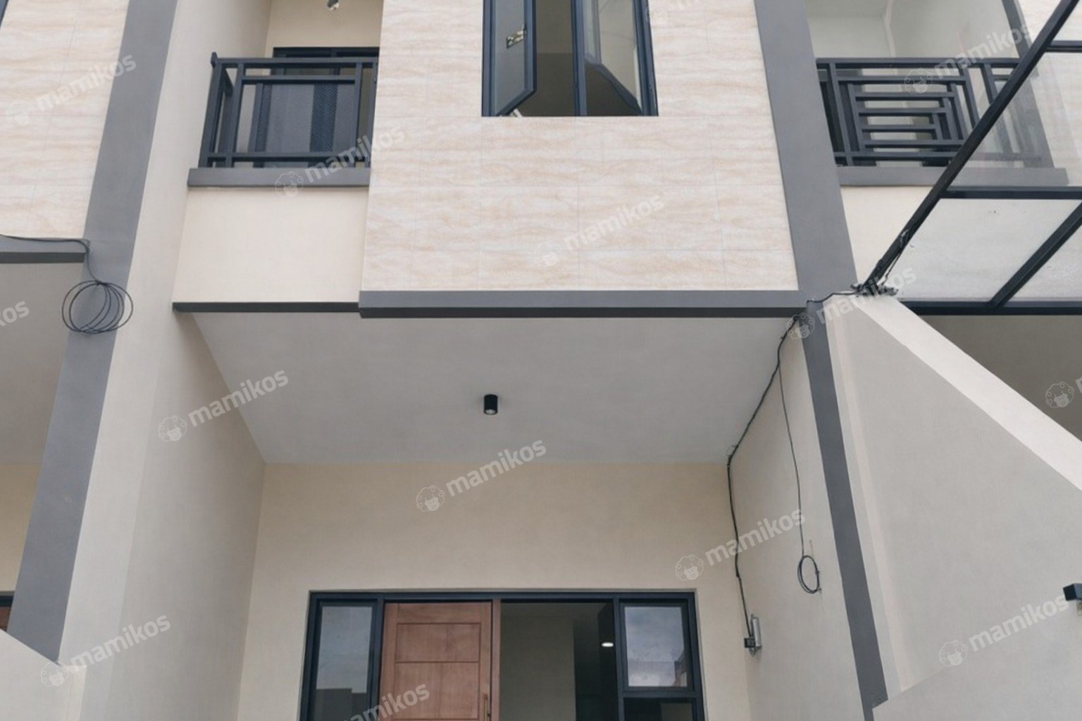 Rumah Sertifikat SHM 4 Kamar Tidur 4 Kamar Mandi Green Ville Jakarta Barat