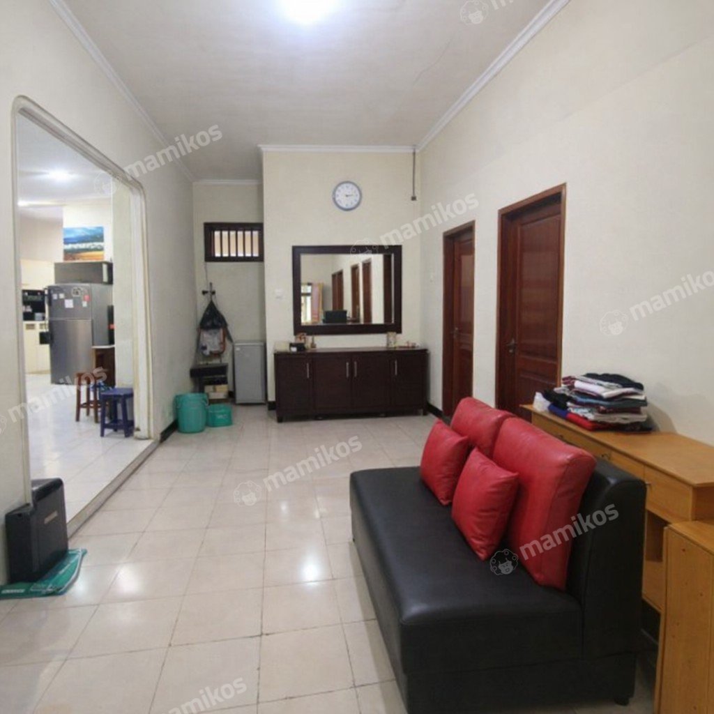 Rumah Sertifikat SHM 7 Kamar Tidur 7 Kamar Mandi Kemanggisan Jakarta Barat - Photo 3