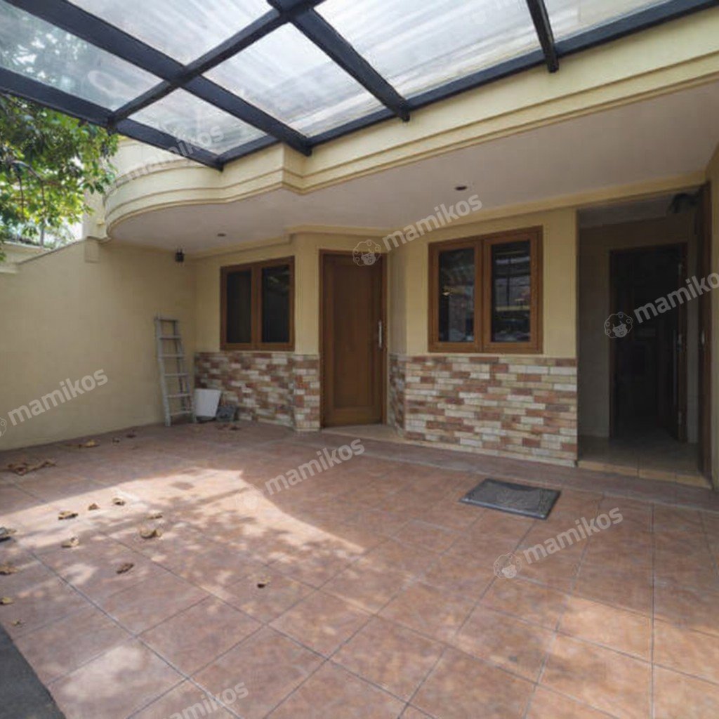 Rumah Sertifikat SHM 4 Kamar Tidur 2 Kamar Mandi Puri Indah Jakarta Barat - Photo 2