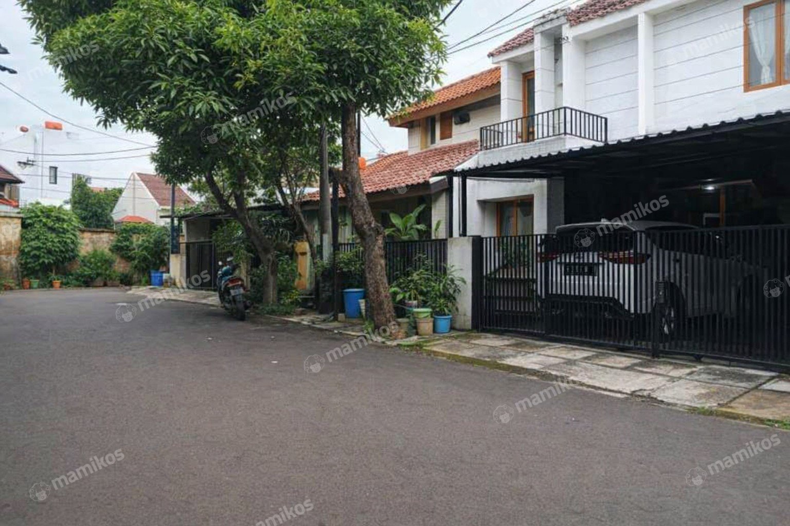 Rumah Sertifikat SHM 4 Kamar Tidur 4 Kamar Mandi Duren Sawit Jakarta Timur
