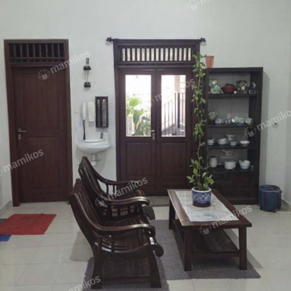 Rumah Sertifikat SHM 7 Kamar Tidur 7 Kamar Mandi Matraman Jakarta Timur - Photo 2