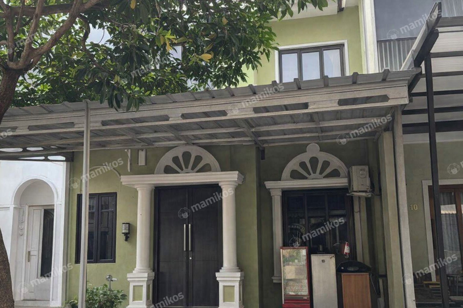 Rumah Sertifikat SHM 3 Kamar Mandi 3 Lantai Legenda Wisata Jakarta Timur