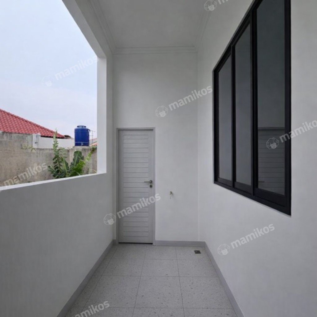 Rumah Sertifikat SHM 3 Kamar Tidur 3 Kamar Mandi Duren Sawit Jakarta Timur - Photo 4
