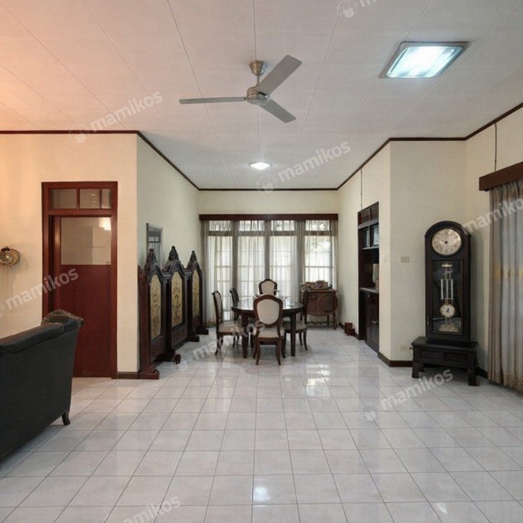 Rumah Sertifikat SHM 6 Kamar Tidur 3 Kamar Mandi Senopati Jakarta Selatan - Photo 4