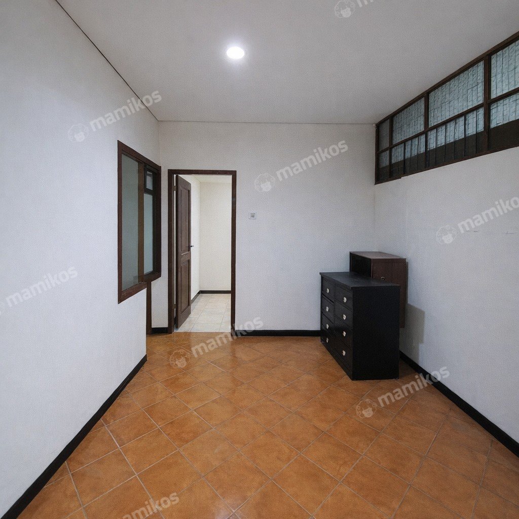 Rumah 4 Kamar Tidur 2 Kamar Mandi Fatmawati Jakarta Selatan - Photo 3
