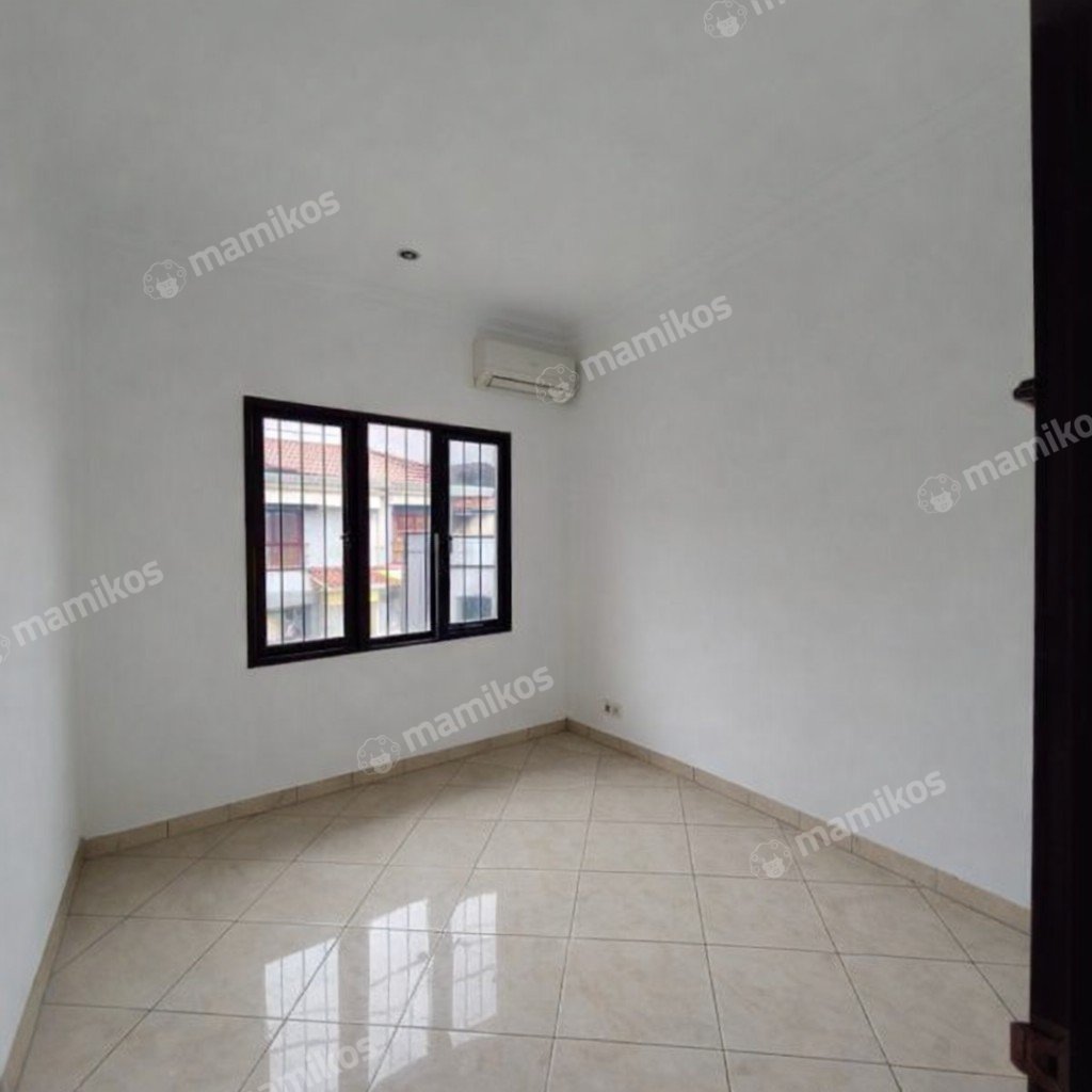 Rumah 4 Kamar Tidur 2 Kamar Mandi Fatmawati Jakarta Selatan - Photo 5