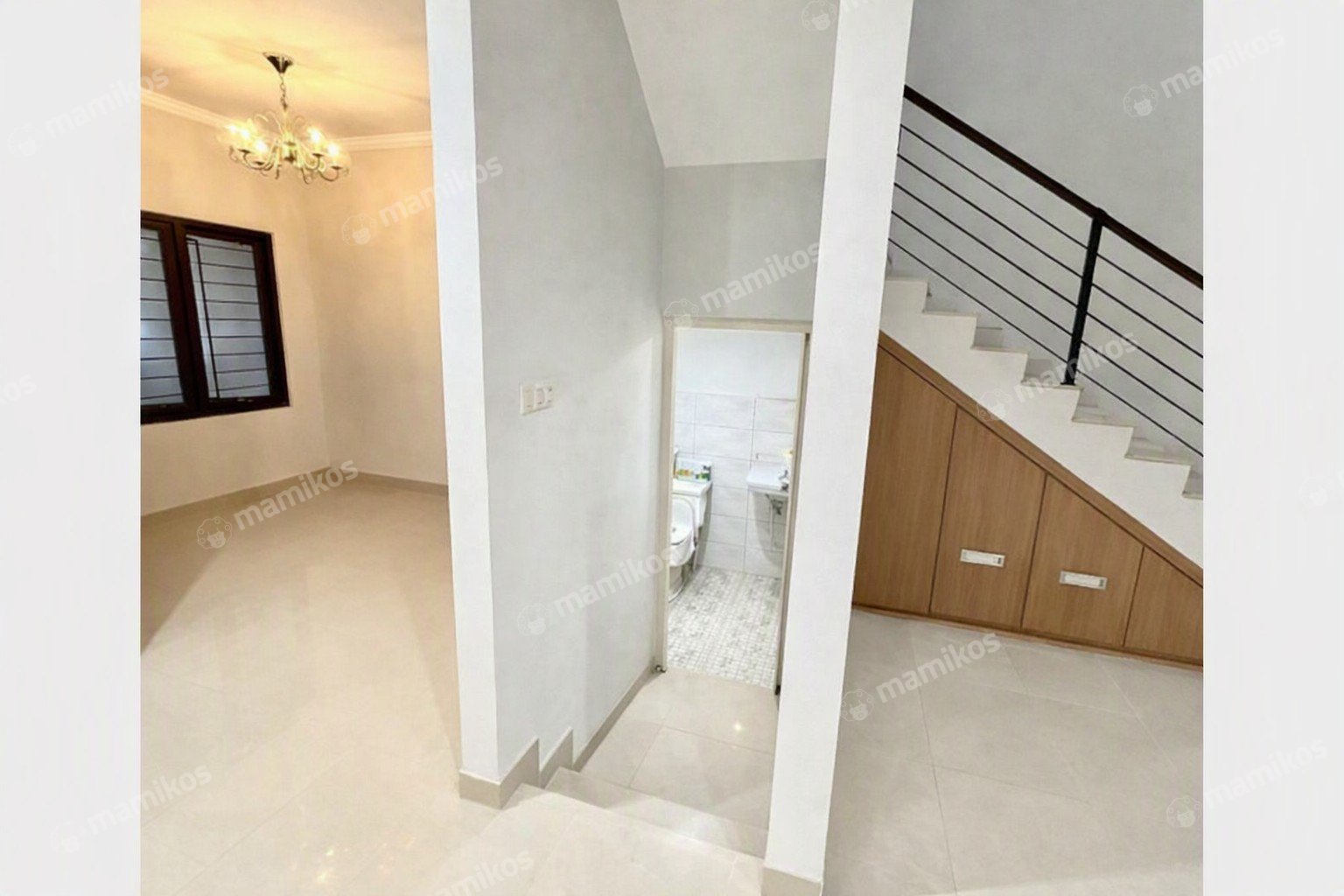 Rumah Sertifikat SHM 4 Kamar Tidur 4 Kamar Mandi Sunter Jakarta Utara - Photo 2
