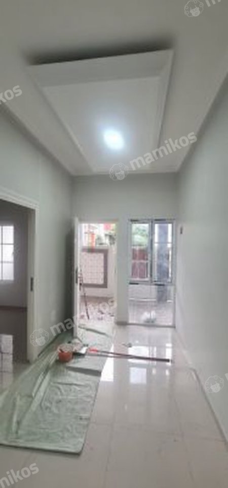 Rumah Sertifikat SHM 2 Kamar Tidur 1 Kamar Mandi Summarecon Bekasi Bekasi - Photo 2