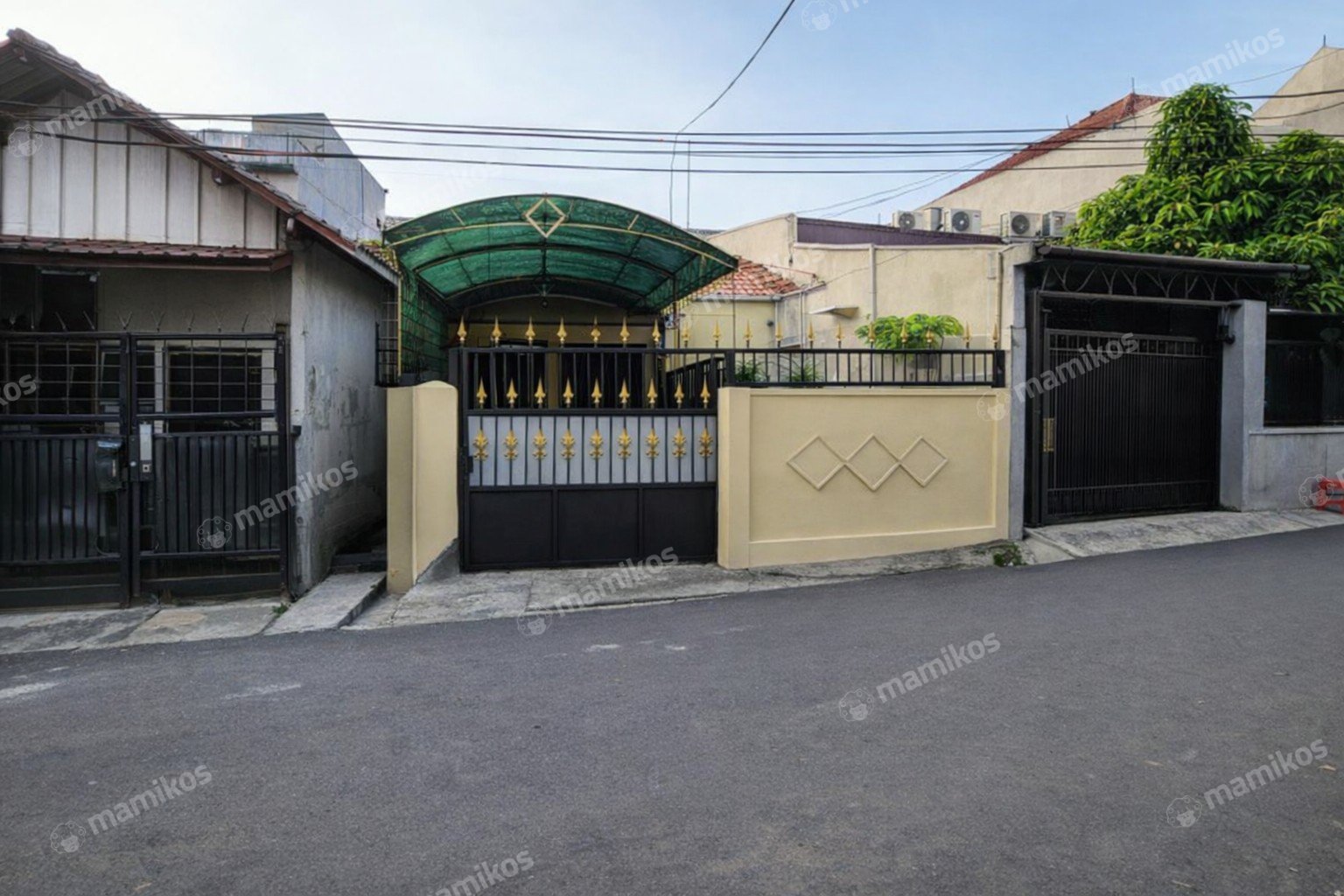 Rumah Sertifikat SHM 3 Kamar Tidur 3 Kamar Mandi Jalan Panjang Jakarta Barat