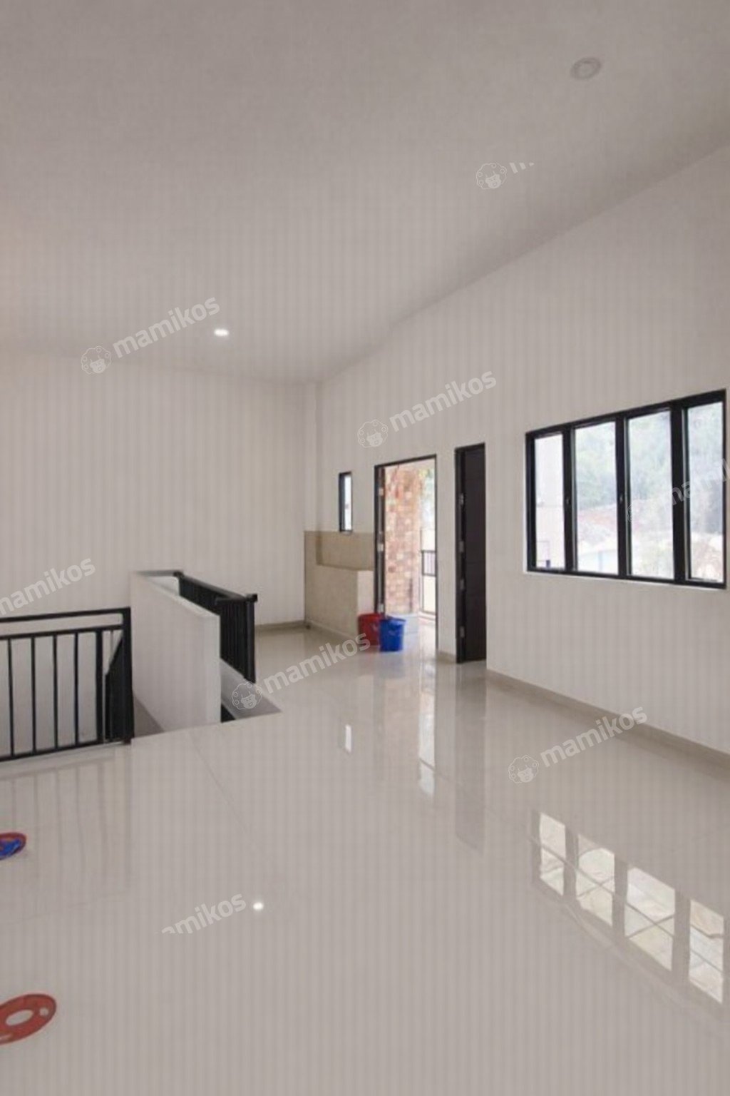 Rumah Sertifikat SHM 3 Kamar Tidur 2 Kamar Mandi Radio Dalam Jakarta Selatan - Photo 3