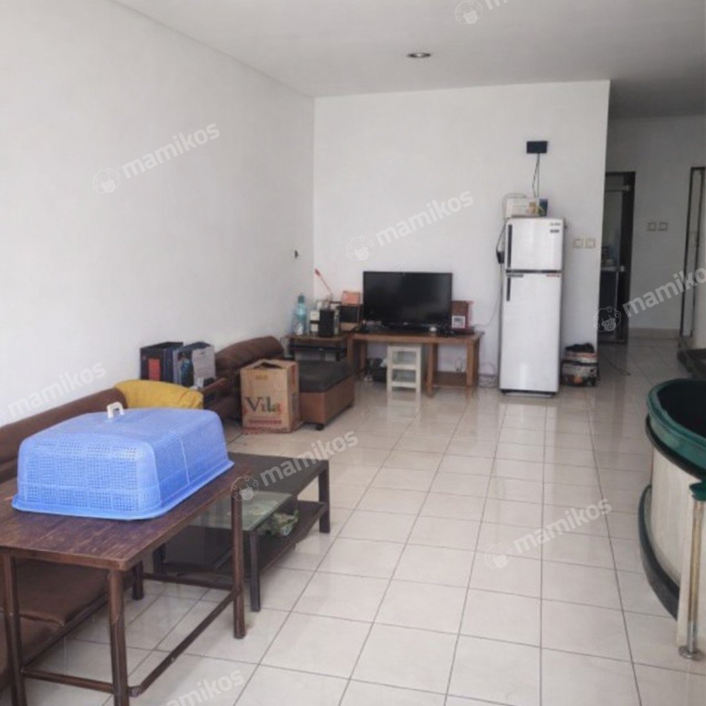 Rumah Sertifikat SHM 5 Kamar Tidur 5 Kamar Mandi Taman Ratu Jakarta Barat - Photo 5