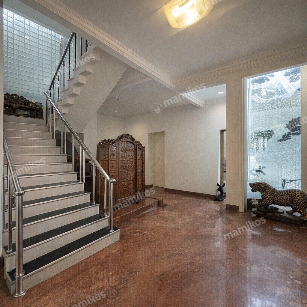 Rumah Sertifikat SHM 6 Kamar Tidur 4 Kamar Mandi Kemang Jakarta Selatan - Photo 4