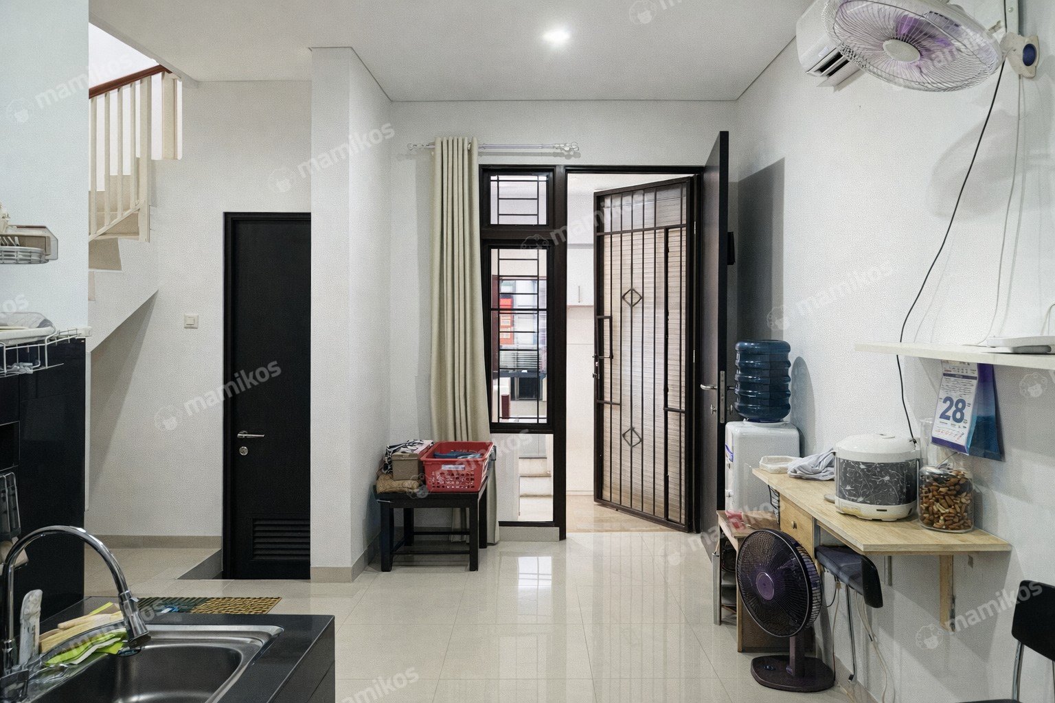 Rumah Sertifikat SHM 3 Kamar Tidur 2 Kamar Mandi Metland Puri Jakarta Barat