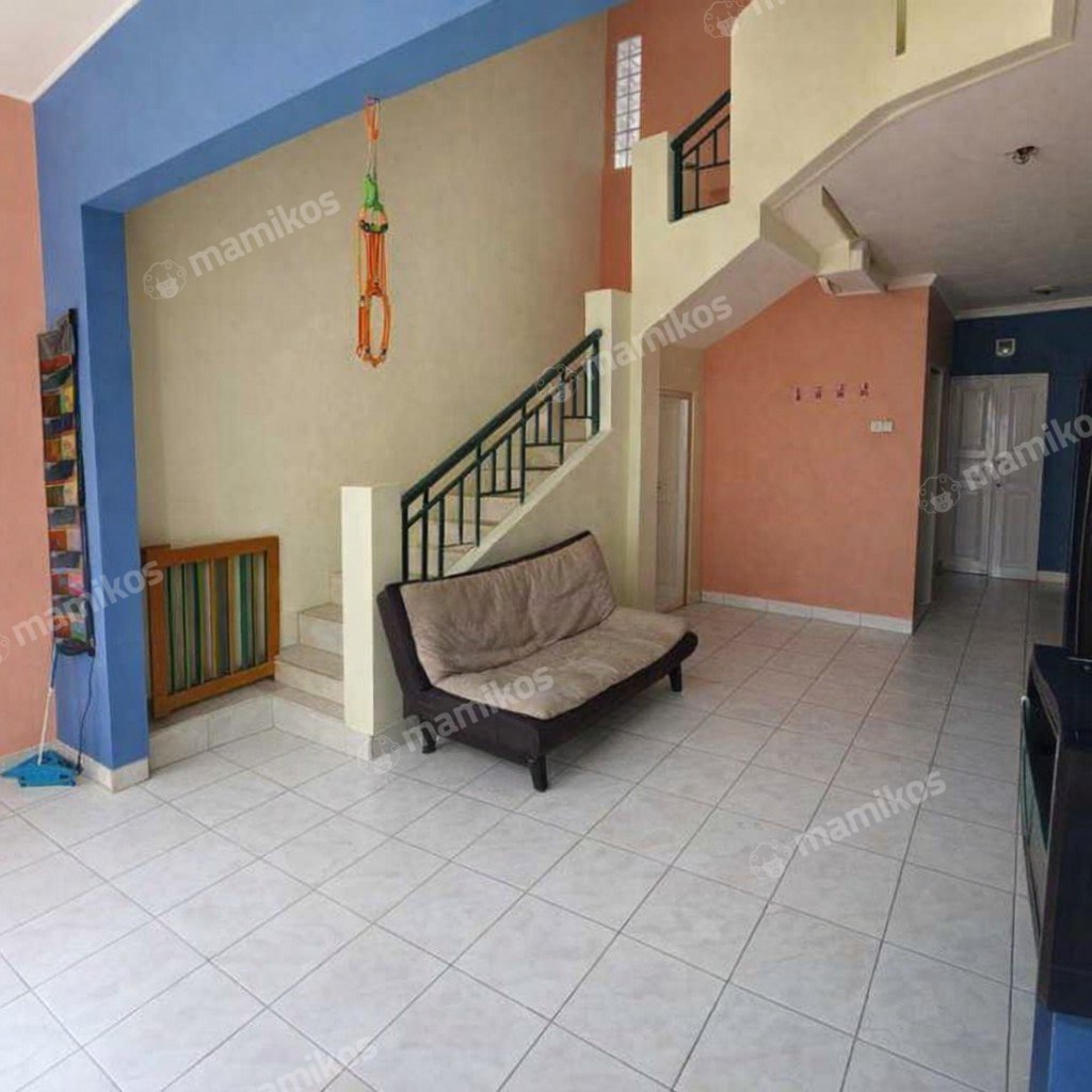 Rumah Sertifikat SHM 4 Kamar Tidur 2 Kamar Mandi Taman Surya Jakarta Barat - Photo 2