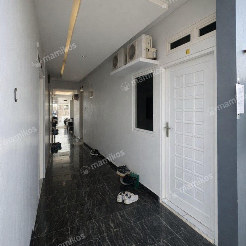 Rumah Sertifikat SHM 33 Kamar Tidur 33 Kamar Mandi Tomang Jakarta Barat - Photo 2