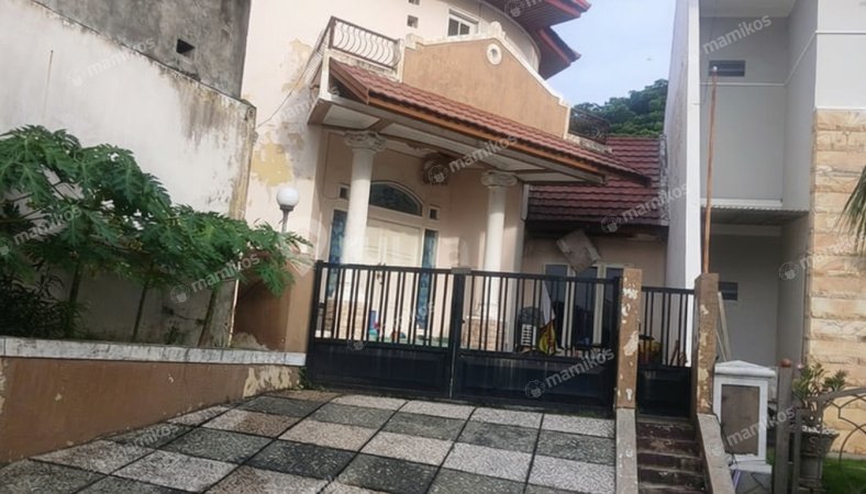 Rumah 3KT 2KM Mayjen Sungkono Surabaya