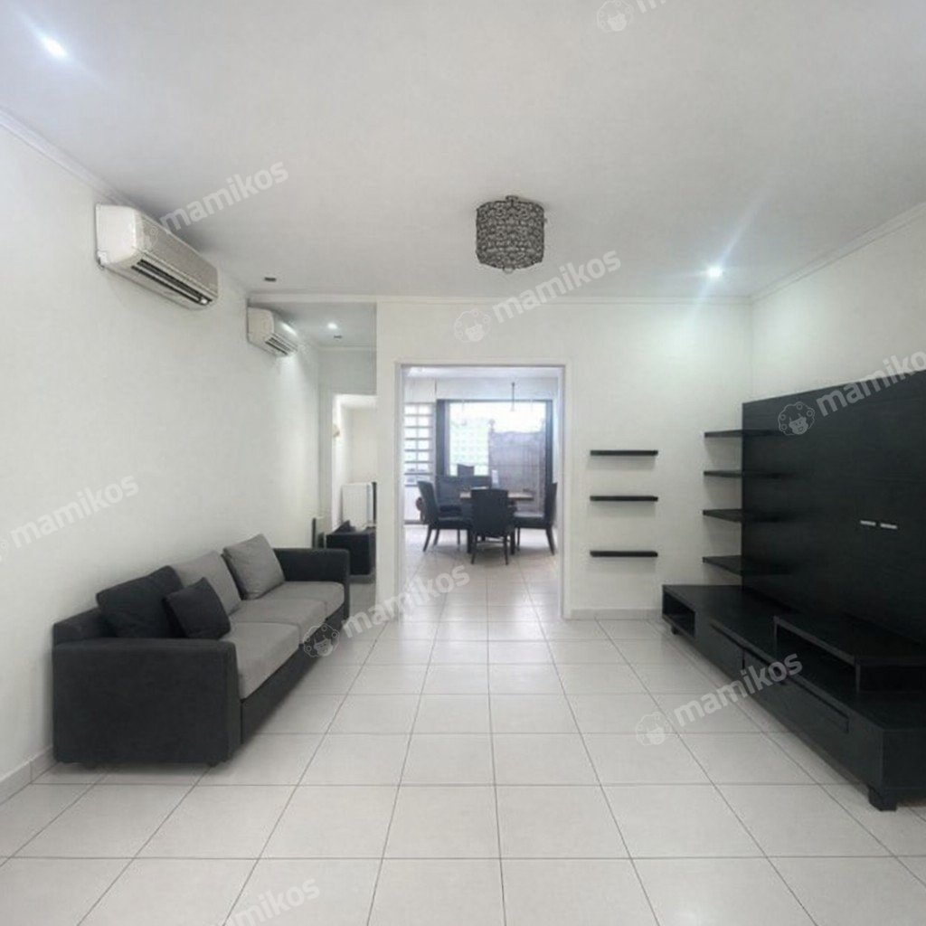 Rumah Sertifikat SHM 3 Kamar Tidur 2 Kamar Mandi Kota Wisata Jakarta Timur - Photo 3