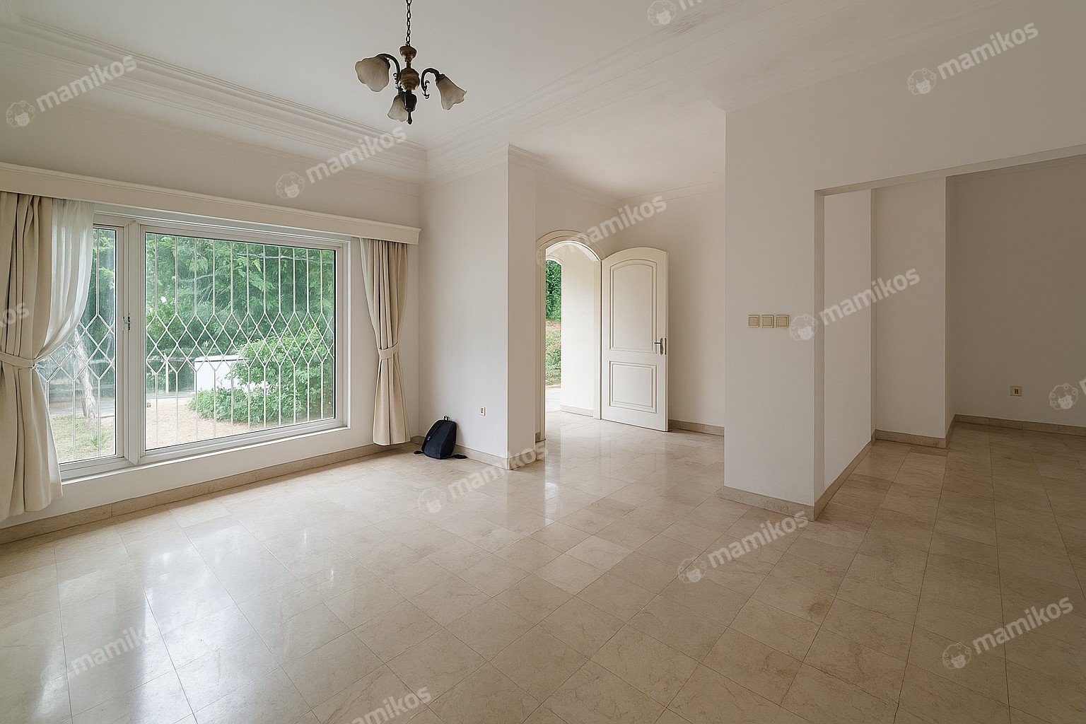Rumah Sertifikat SHM 4 Kamar Tidur 4 Kamar Mandi Lebak Bulus Jakarta Selatan - Photo 2