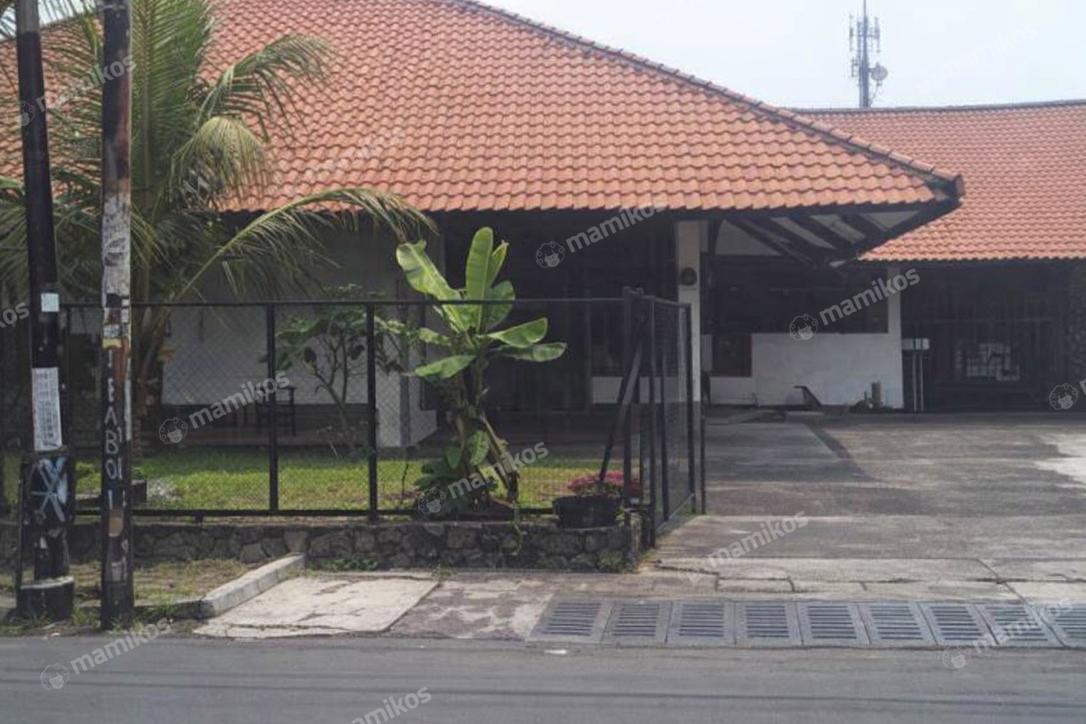 Rumah Sertifikat SHM 4 Kamar Tidur 2 Kamar Mandi Petukangan Jakarta Selatan