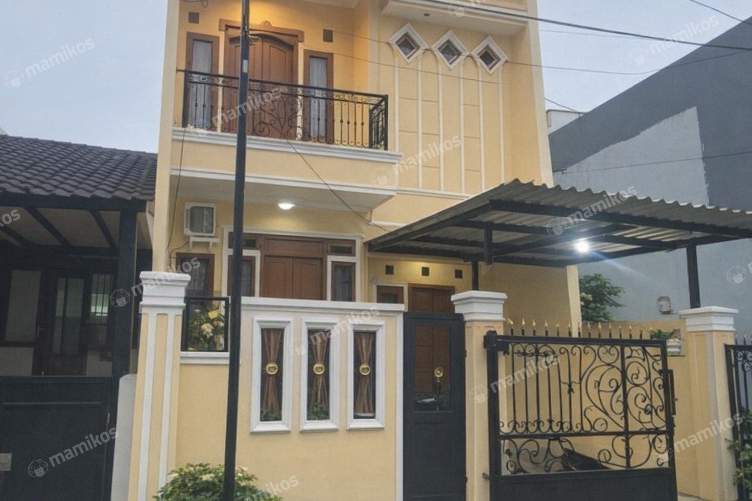 Rumah Sertifikat SHM 4 Kamar Tidur 3 Kamar Mandi Pondok Kelapa Jakarta Timur