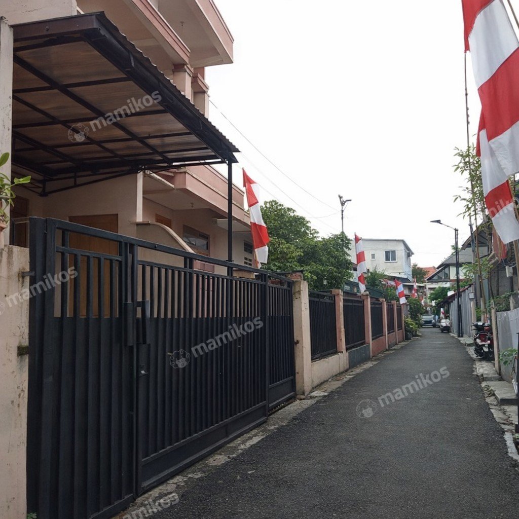 Rumah Sertifikat SHM 4 Kamar Tidur 2 Kamar Mandi Tebet Jakarta Selatan - Photo 5