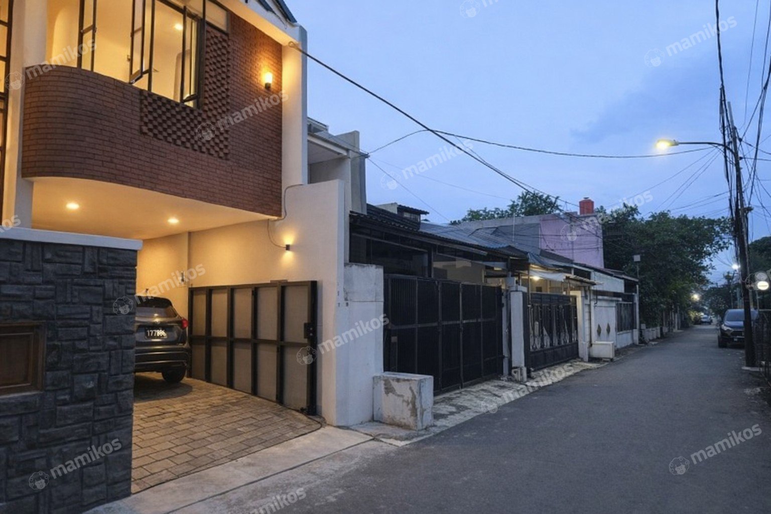 Rumah Sertifikat SHM 5 Kamar Tidur 5 Kamar Mandi Rawamangun Jakarta Timur