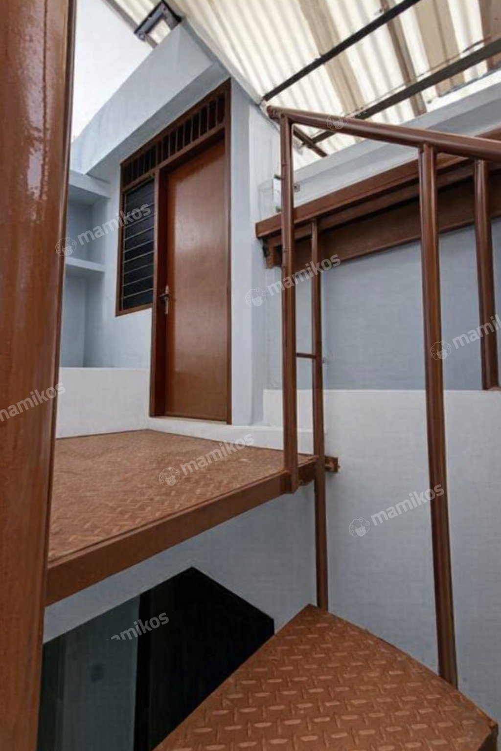 Rumah 4 Kamar Tidur 2 Kamar Mandi 2 Lantai Cakung Jakarta Timur - Photo 4