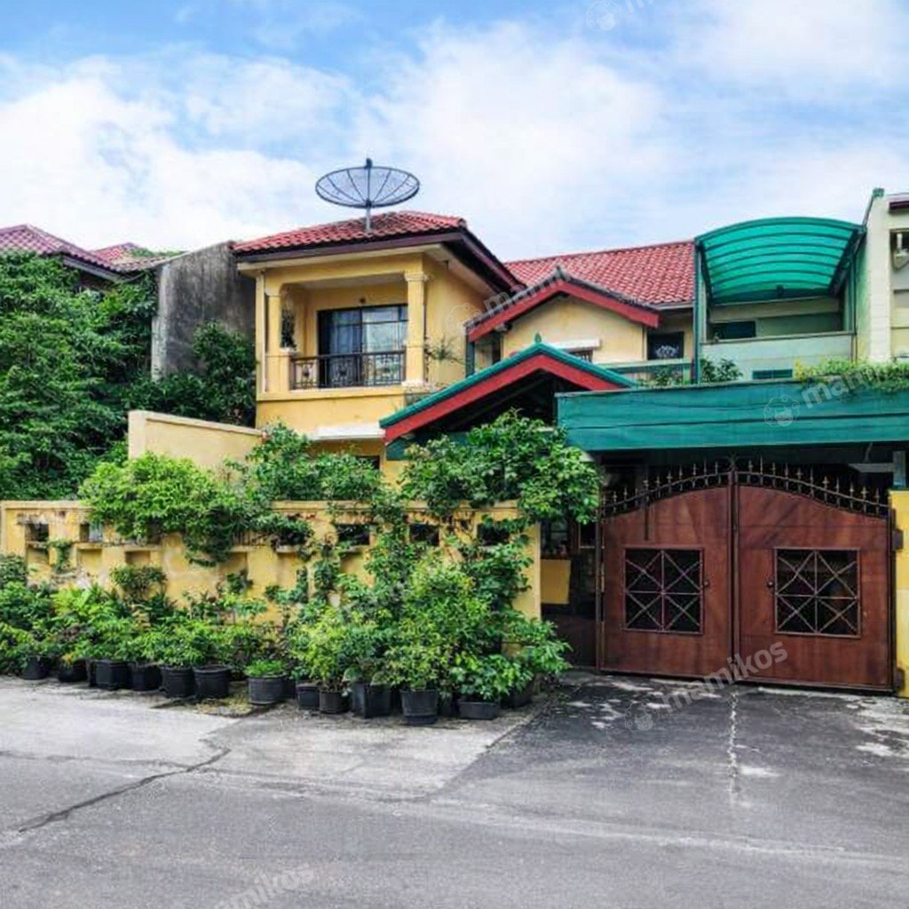Rumah Sertifikat SHM 7 Kamar Tidur 3 Kamar Mandi Pondok Bambu Jakarta Timur - Photo 2