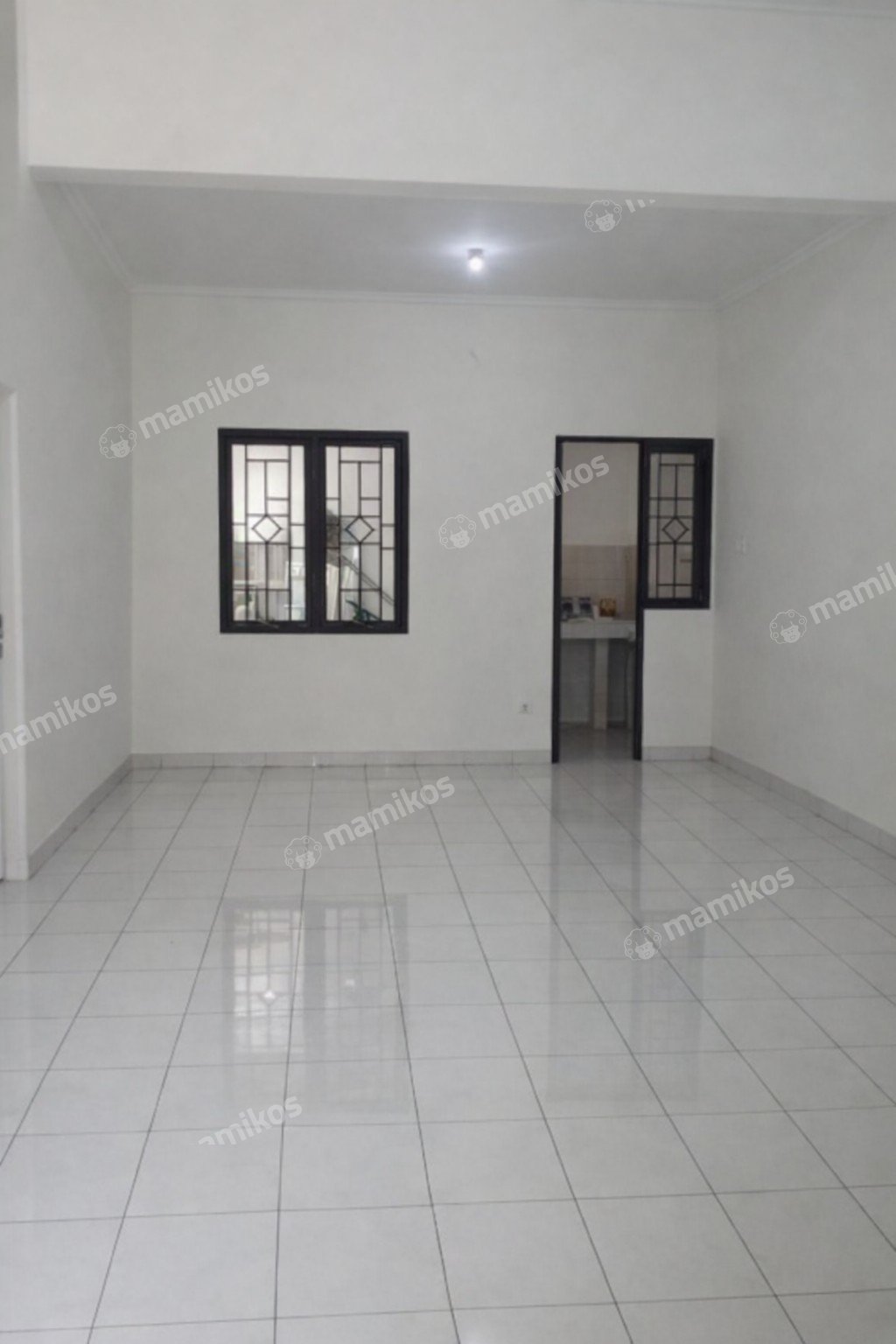 Rumah Sertifikat SHM 2 Kamar Tidur 1 Kamar Mandi Legenda Wisata Jakarta Timur - Photo 2