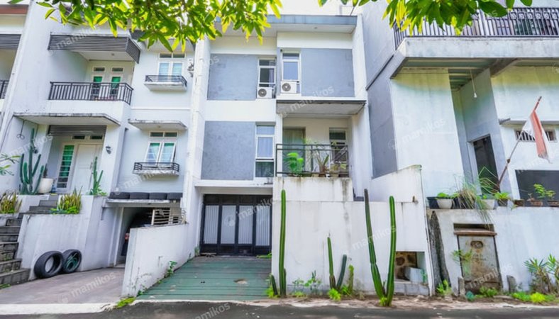 Rumah 2KT 3KM Cinere Depok