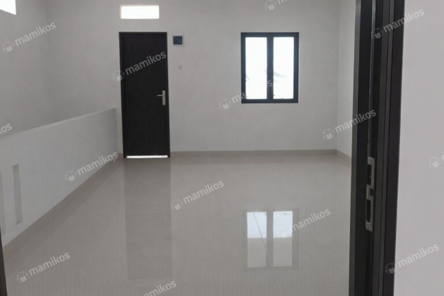 Rumah Sertifikat SHM 3 Kamar Tidur 4 Kamar Mandi Kebon Jeruk Jakarta Barat