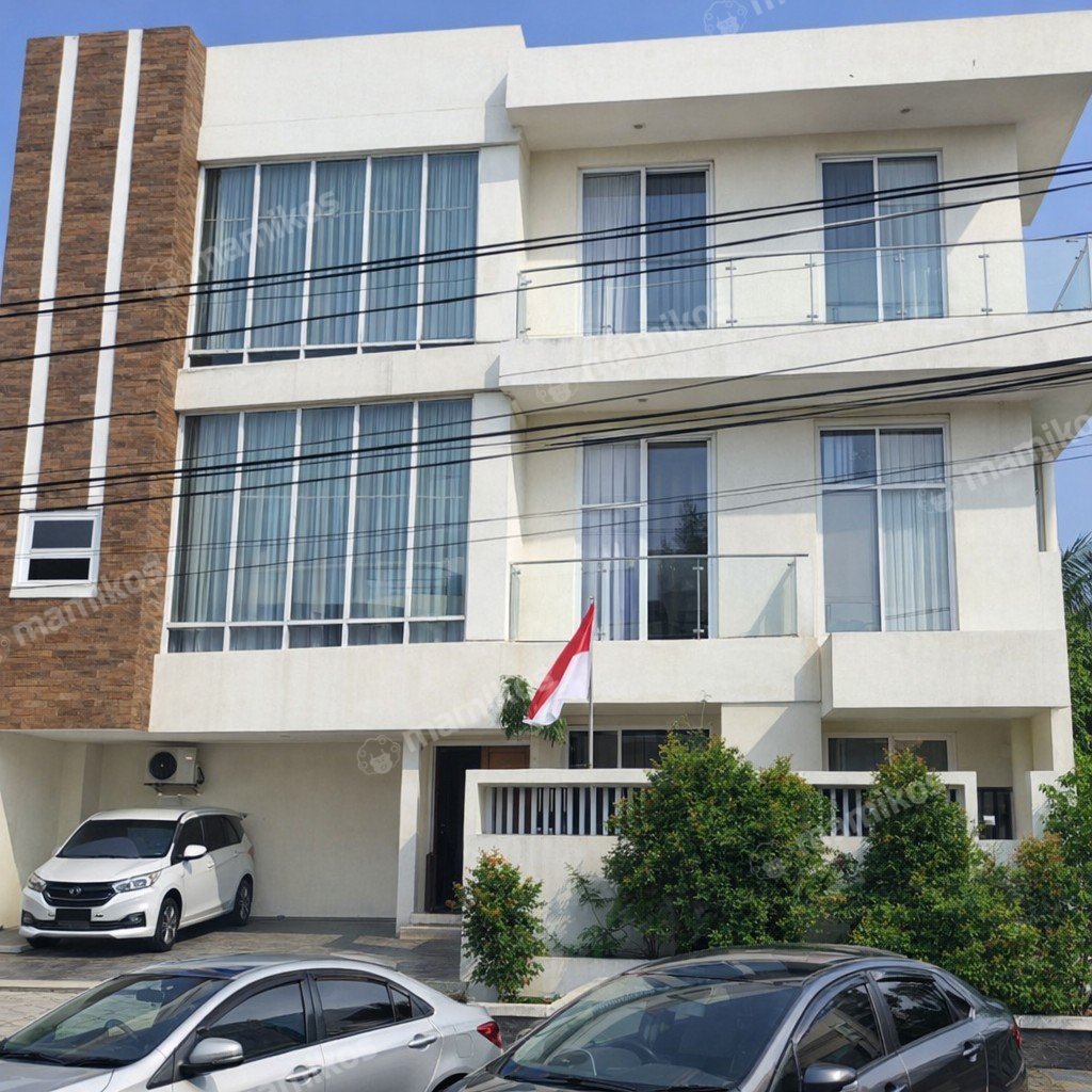Rumah Sertifikat SHM 7 Kamar Tidur 9 Kamar Mandi Citra Garden Jakarta Barat - Photo 2
