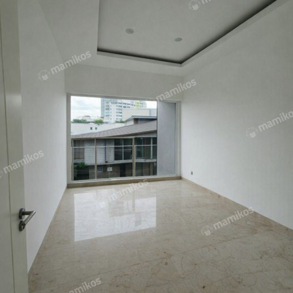 Rumah Sertifikat SHM 4 Kamar Tidur 4 Kamar Mandi Tanjung Barat Jakarta Selatan - Photo 3