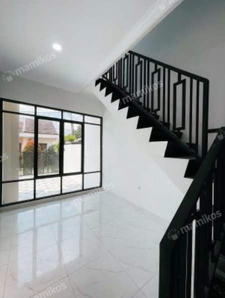 Rumah Sertifikat SHM 3 Kamar Tidur 2 Kamar Mandi Cakung Jakarta Timur - Photo 2