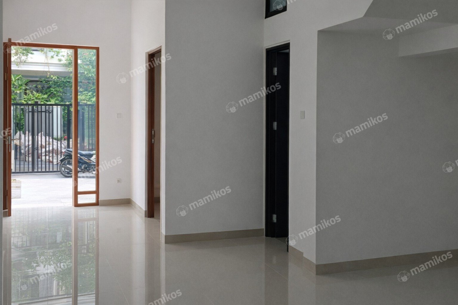 Rumah Baru Sertifikat SHM 3 Kamar Tidur Kembangan Jakarta Barat - Photo 2
