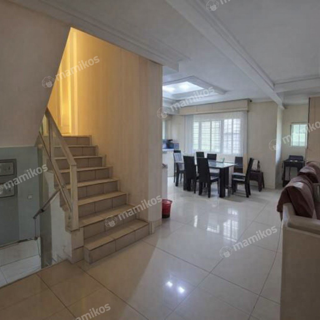 Rumah Sertifikat SHM 3 Kamar Tidur 3 Kamar Mandi Pantai Indah Kapuk Jakarta Utara - Photo 3