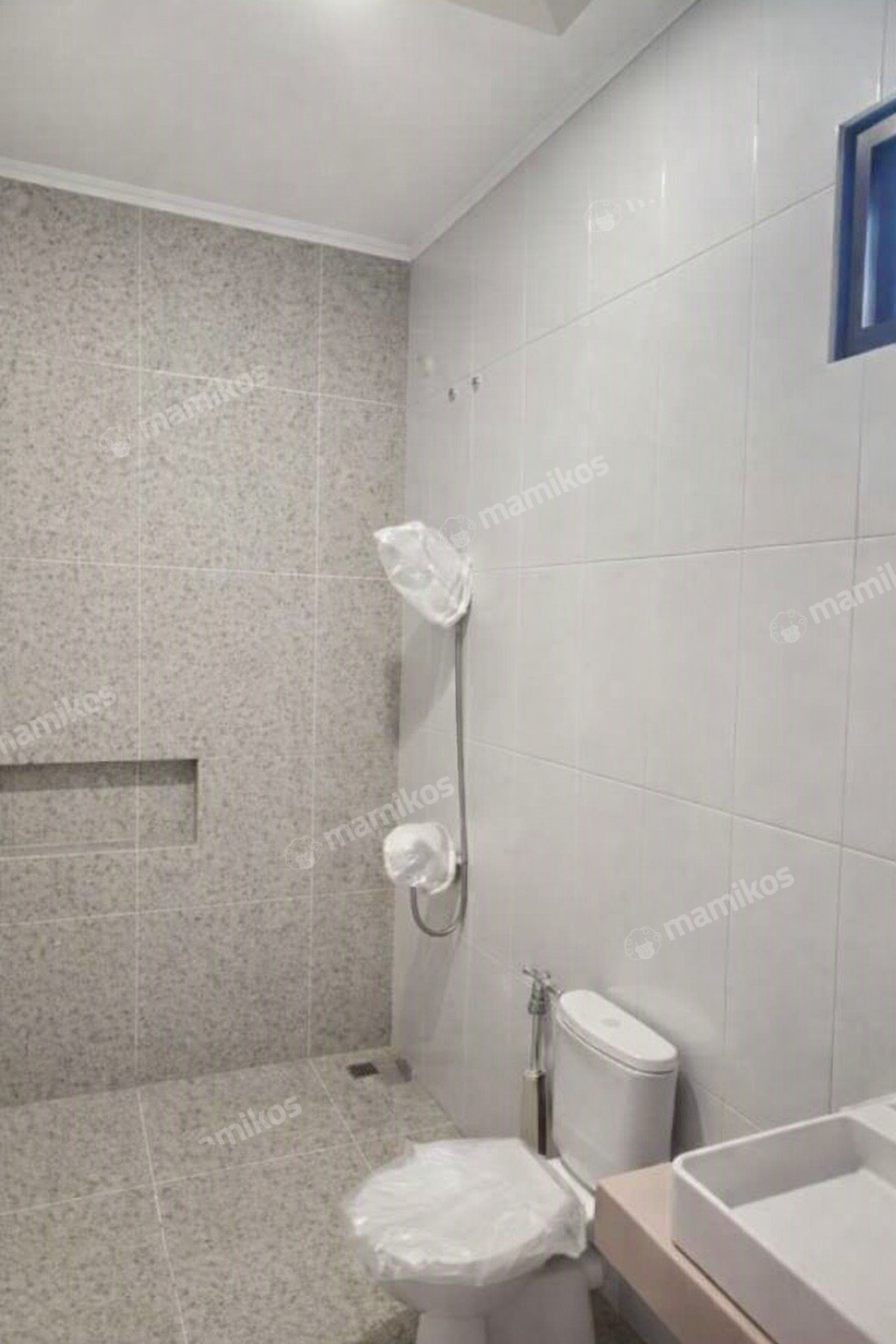 Rumah Sertifikat SHM 4 Kamar Tidur 4 Kamar Mandi Muara Karang Jakarta Utara - Photo 3