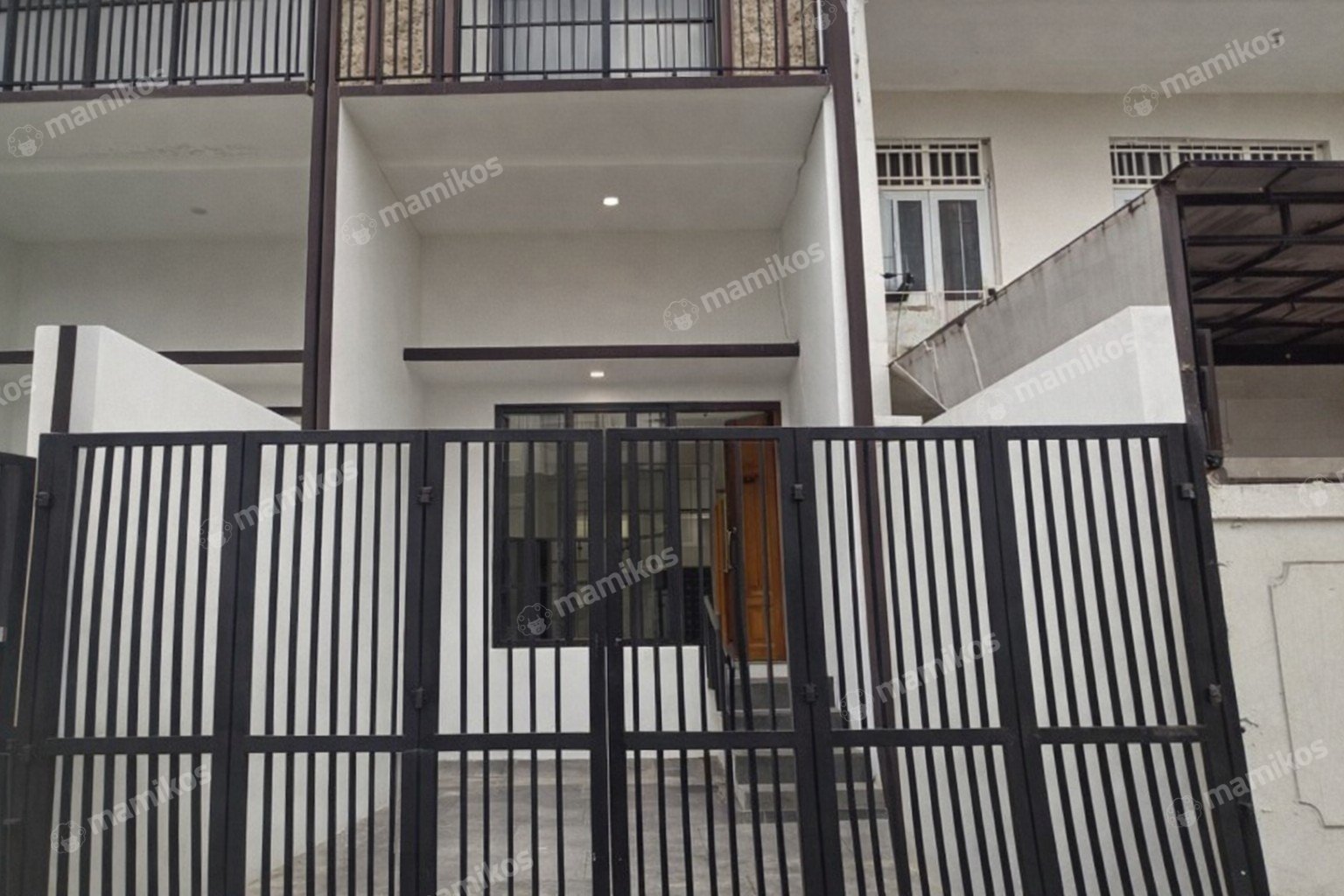 Rumah Sertifikat SHM 3 Kamar Tidur 3 Kamar Mandi Duren Sawit Jakarta Timur