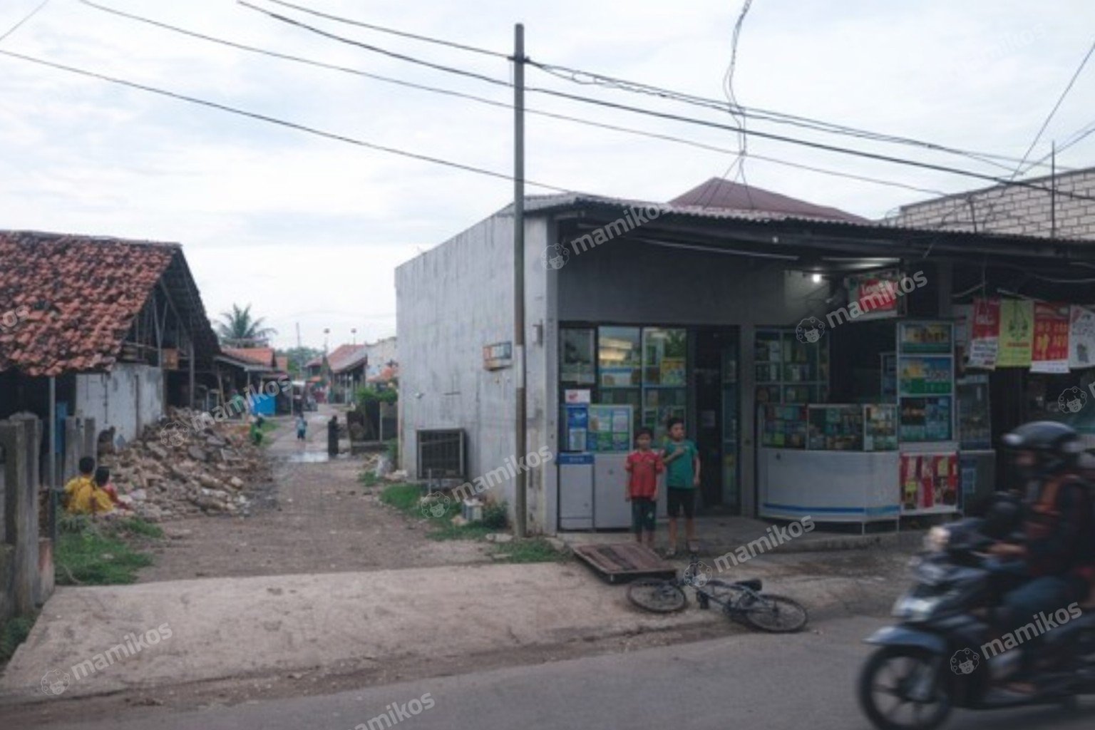 Rumah Sertifikat SHM 5 Kamar Tidur 5 Kamar Mandi Cengkareng Barat Jakarta Barat - Photo 4
