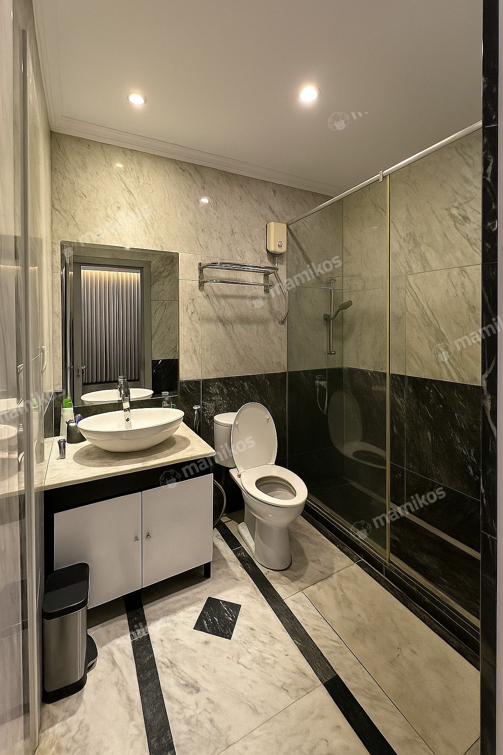 Rumah Sertifikat SHM 8 Kamar Tidur 8 Kamar Mandi Simprug Garden Jakarta Selatan - Photo 5