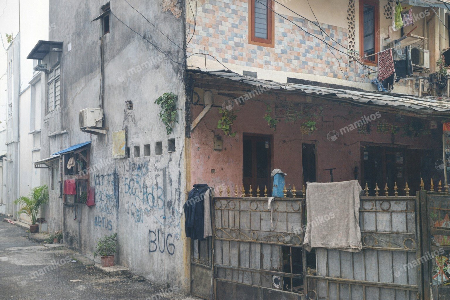 Rumah Sertifikat HGB 5 Kamar Tidur 2 Kamar Mandi Tebet Jakarta Selatan