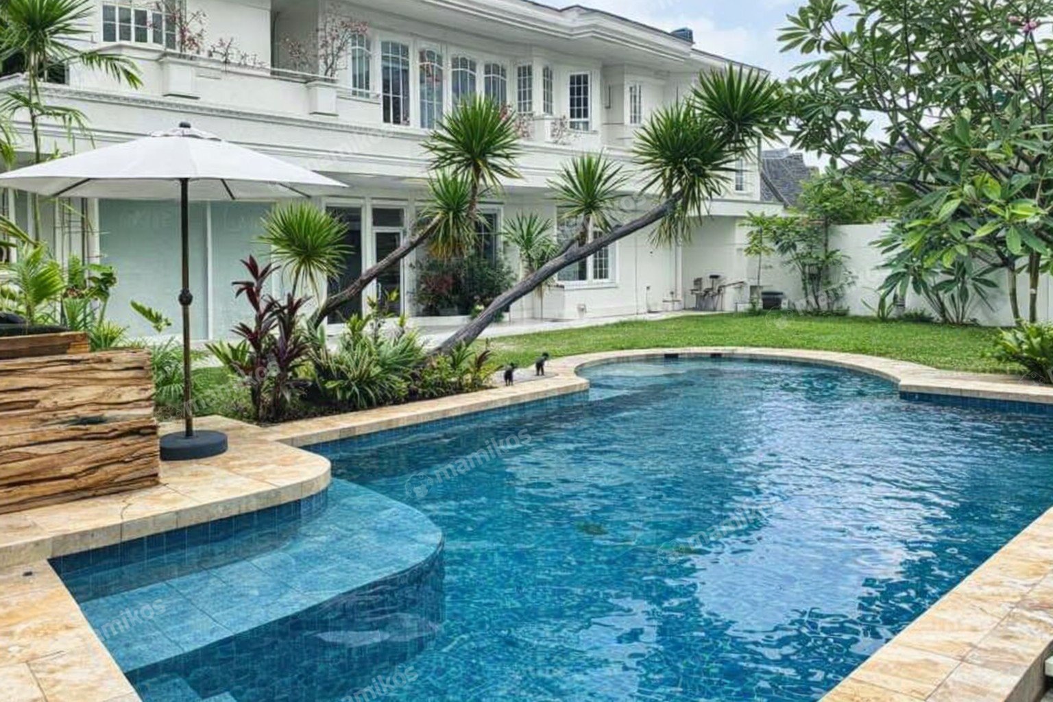 Rumah Sertifikat SHM 5 Kamar Tidur 5 Kamar Mandi Cilandak Jakarta Selatan