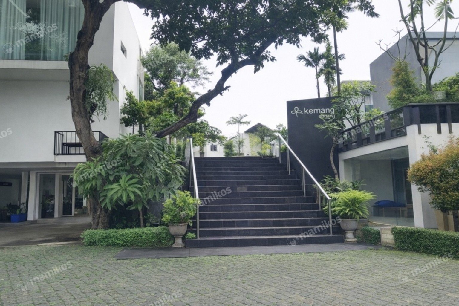 Rumah Sertifikat SHM 3 Kamar Tidur 3 Kamar Mandi Kemang Jakarta Selatan