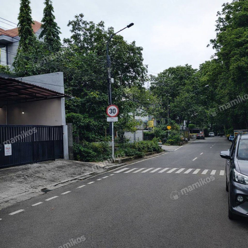 Rumah Sertifikat SHM 7 Kamar Tidur 3 Kamar Mandi Pulomas Jakarta Timur - Photo 3