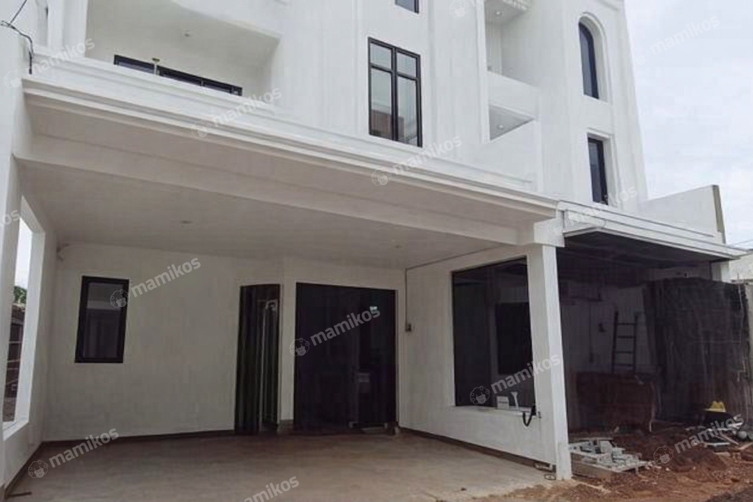 Rumah Sertifikat SHM 3 Kamar Tidur 3 Kamar Mandi Pondok Kelapa Jakarta Timur