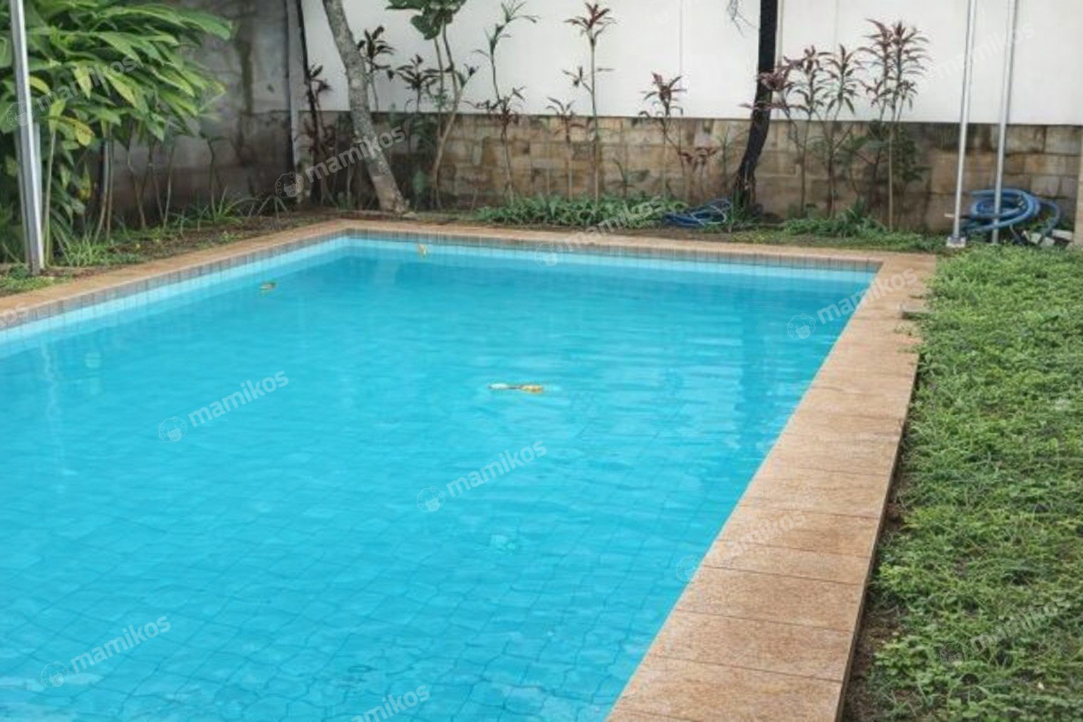 Rumah Sertifikat SHM 4 Kamar Tidur 4 Kamar Mandi Kemang Jakarta Selatan