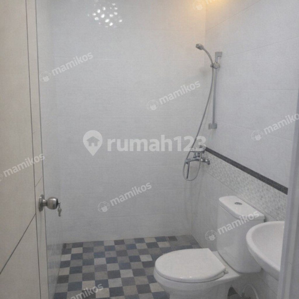 Rumah Baru Sertifikat SHM 3 Kamar Tidur Duri Kepa Jakarta Barat - Photo 2